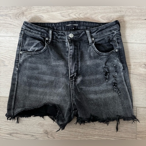 Almost Famous Pants - Almost Famous Woman’s shorts 🩳